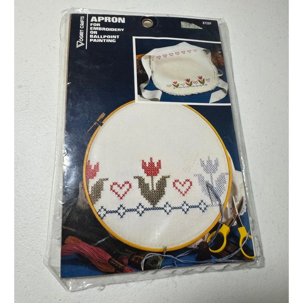 Vintage Vogart Crafts Stamped Apron Kit Embroidery Painting Flower Basket 8720F
